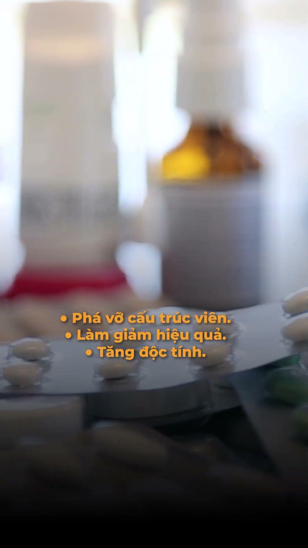 Lý do bạn đừng bao giờ bẻ đôi viên thuốc khi uống